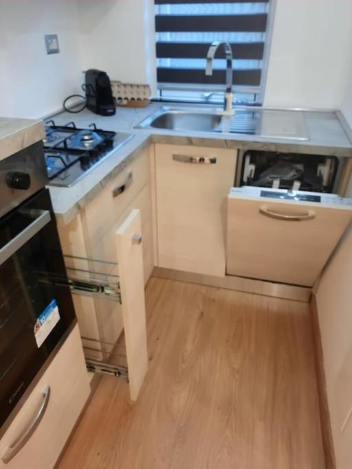 N&Ghomesweethome Raffaelloelegante Appartamento Ideale Casa Vacanze Affari ميلان المظهر الخارجي الصورة
