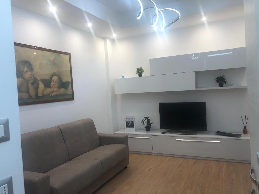 N&Ghomesweethome Raffaelloelegante Appartamento Ideale Casa Vacanze Affari ميلان المظهر الخارجي الصورة